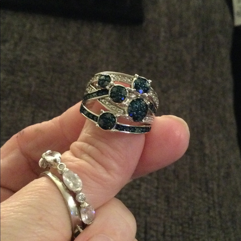 🔥🔥🔥Stunning Blue Velvet Diamond Ring 💍🔥🔥🔥